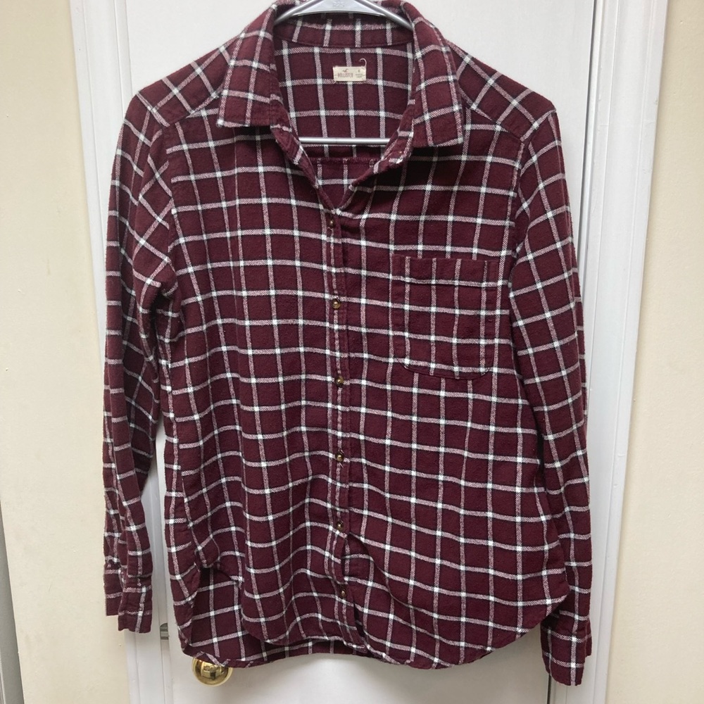 Hollister maroon flannel size medium